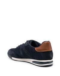 dunkelblaue Wildleder niedrige Sneakers von Bugatti