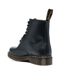 dunkelblaue Wildlederfreizeitstiefel von Dr. Martens