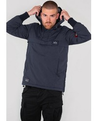 dunkelblaue Windjacke von Alpha Industries