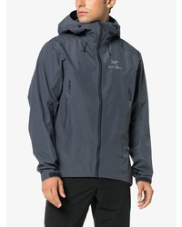 dunkelblaue Windjacke von Arc'teryx