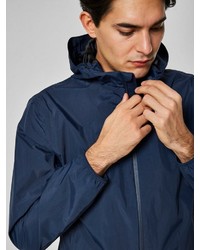 dunkelblaue Windjacke von Selected Homme