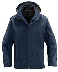 dunkelblaue Windjacke von VAUDE