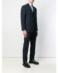 dunkelblauer Anzug von Giorgio Armani