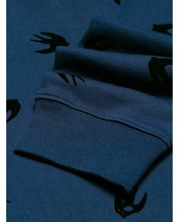 dunkelblauer bedruckter Pullover mit einem Kapuze von McQ Alexander McQueen