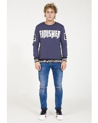 dunkelblauer bedruckter Pullover mit einem Rundhalsausschnitt von PLUS EIGHTEEN