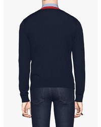 dunkelblauer bestickter Pullover mit einem V-Ausschnitt von Gucci