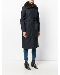 dunkelblauer Mantel mit einem Pelzkragen von Liska