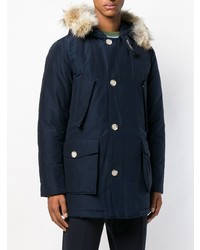 dunkelblauer Parka von Woolrich