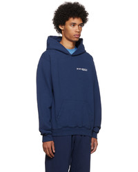 dunkelblauer Pullover mit einem Kapuze von Sporty & Rich