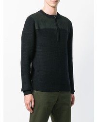 dunkelblauer Pullover mit einem Reißverschluss am Kragen von A.P.C.