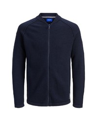 dunkelblauer Pullover mit einem Reißverschluß von Jack & Jones