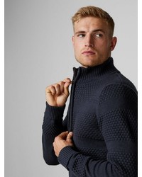 dunkelblauer Pullover mit einem Reißverschluß von Produkt