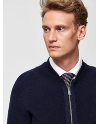 dunkelblauer Pullover mit einem Reißverschluß von Selected Homme