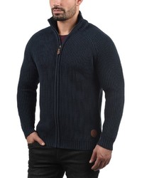 dunkelblauer Pullover mit einem Reißverschluß von Solid