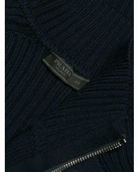 dunkelblauer Pullover mit einem Reißverschluß von Prada
