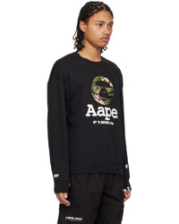 dunkelblauer Pullover mit einem Rundhalsausschnitt von AAPE BY A BATHING APE