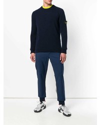 dunkelblauer Pullover mit einem Rundhalsausschnitt von Stone Island