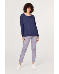 dunkelblauer Pullover mit einem Rundhalsausschnitt von edc by Esprit