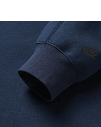 dunkelblauer Pullover mit einem Rundhalsausschnitt von Nike