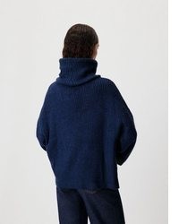 dunkelblauer Pullover mit einem Rundhalsausschnitt von LeGer