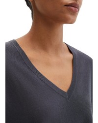 dunkelblauer Pullover mit einem Rundhalsausschnitt von Marc O'Polo
