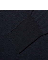 dunkelblauer Pullover mit einem Rundhalsausschnitt von John Smedley