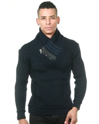 dunkelblauer Pullover mit einem Schalkragen von EX-PENT