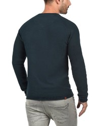 dunkelblauer Pullover mit einem V-Ausschnitt von BLEND
