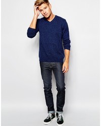 dunkelblauer Pullover mit einem V-Ausschnitt von Asos