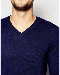 dunkelblauer Pullover mit einem V-Ausschnitt von Asos