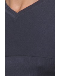 dunkelblauer Pullover mit einem V-Ausschnitt von FIOCEO