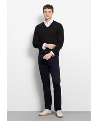 dunkelblauer Pullover mit einem V-Ausschnitt von Olymp