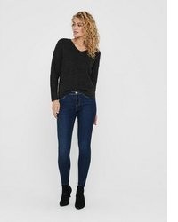 dunkelblauer Pullover mit einem V-Ausschnitt von Only