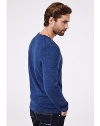 dunkelblauer Pullover mit einem V-Ausschnitt von Pierre Cardin