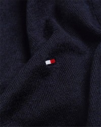 dunkelblauer Pullover mit einem V-Ausschnitt von Tommy Hilfiger