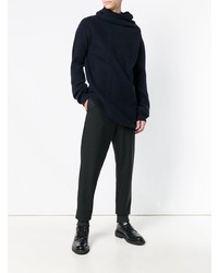 dunkelblauer Pullover mit einer weiten Rollkragen von Jil Sander