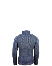 dunkelblauer Pullover mit einer weiten Rollkragen von RUSTY NEAL