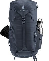 dunkelblauer Rucksack von Deuter