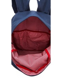 dunkelblauer Rucksack von Herschel