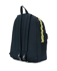 dunkelblauer Rucksack von Eastpak