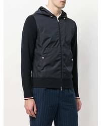 dunkelblauer Strick Pullover mit einem Kapuze von Moncler