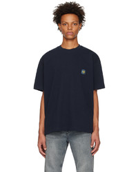 dunkelblaues bedrucktes Leder T-Shirt mit einem Rundhalsausschnitt