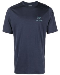 dunkelblaues bedrucktes T-Shirt mit einem Rundhalsausschnitt von Arc'teryx