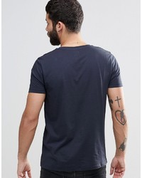 dunkelblaues bedrucktes T-Shirt mit einem Rundhalsausschnitt von Asos