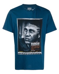 dunkelblaues bedrucktes T-Shirt mit einem Rundhalsausschnitt von Barbour By Steve Mc Queen