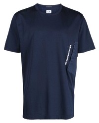 dunkelblaues bedrucktes T-Shirt mit einem Rundhalsausschnitt von C.P. Company