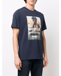 dunkelblaues bedrucktes T-Shirt mit einem Rundhalsausschnitt von Barbour