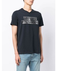 dunkelblaues bedrucktes T-Shirt mit einem Rundhalsausschnitt von Armani Exchange