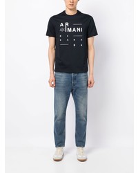 dunkelblaues bedrucktes T-Shirt mit einem Rundhalsausschnitt von Armani Exchange