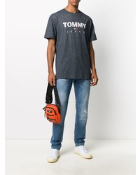 dunkelblaues bedrucktes T-Shirt mit einem Rundhalsausschnitt von Tommy Jeans